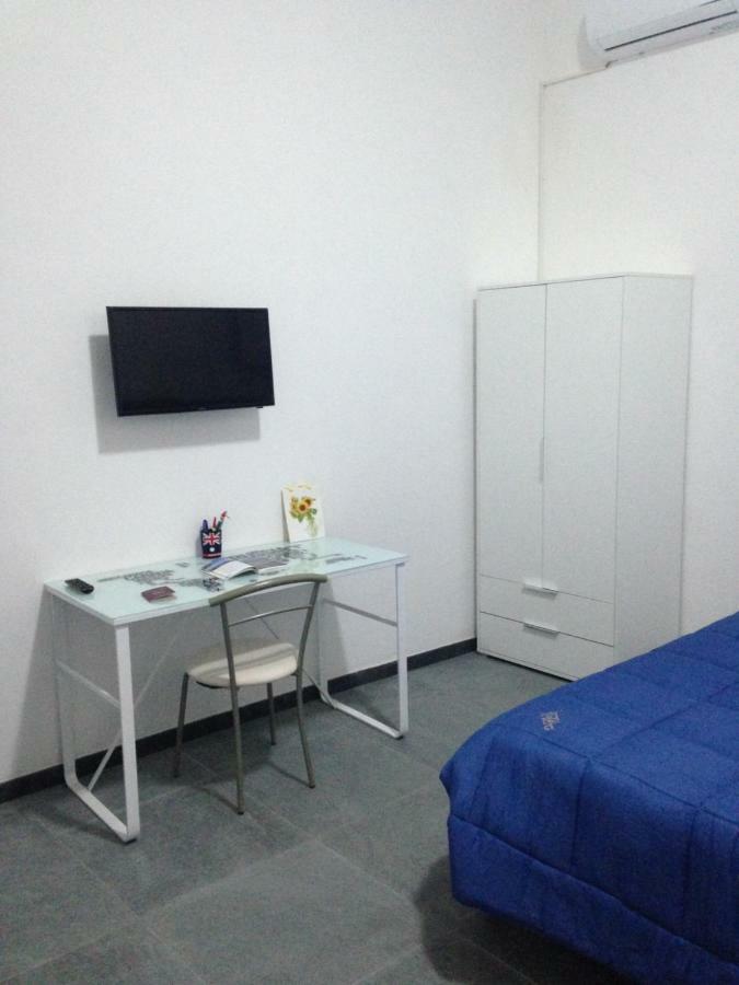 Domus 19 Otel Napoli Dış mekan fotoğraf